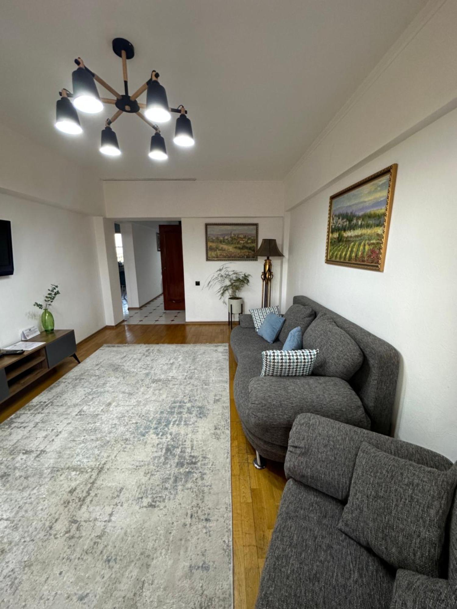 Apart 13 Almaty Exterior foto
